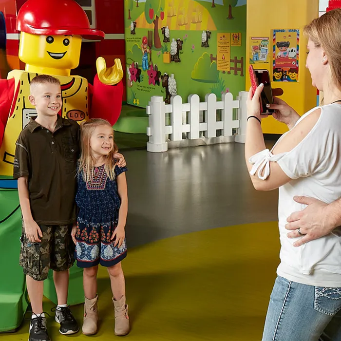 Meet LEGO® Stars | LEGOLAND Discovery Center Philadelphia